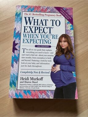 What to Expect When You’re Expecting 5th Edition Heidi Murkoff Pregnancy Book